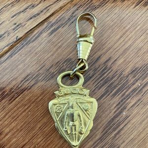Gucci Crest Clip